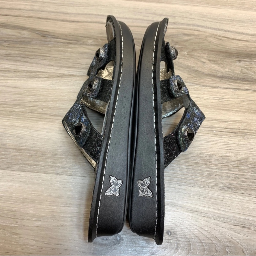 Alegria Venice Sandals Womens  Quarry Crackle Hook Loop Slides grey7 - Picture 2 of 8